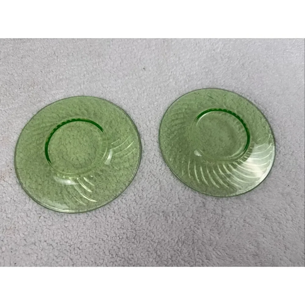 Vintage Uranium Glass Plates 6” Spiral/Swirl Pattern - Set Of 10
